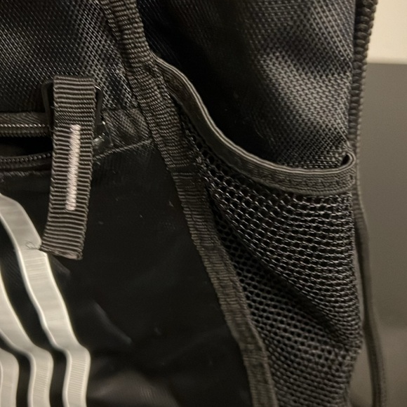 Adidas Drawstring Bag. - Picture 4 of 7